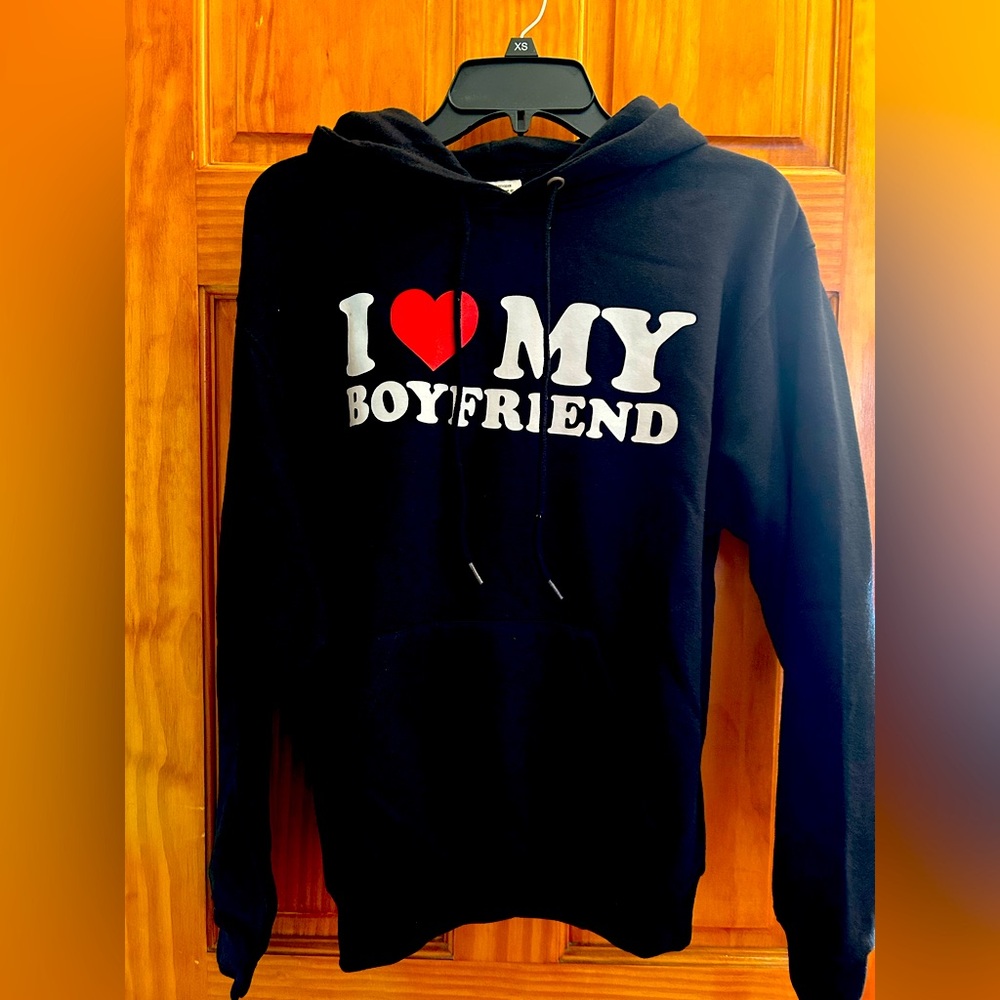 Women's Black Sweatshirt